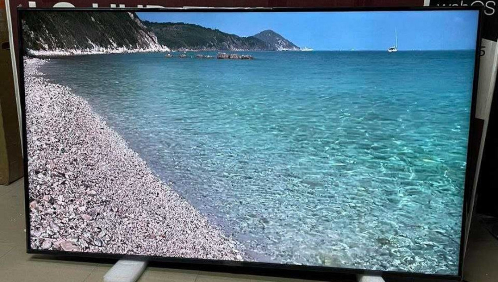 Телевизор Безрамный 55