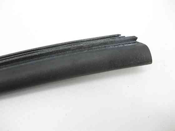 Mercedes-Benz  A2137820000 Гумовий ущільнювач скляного даху середня секція П-подібна E-Class W213 B-Class W247 EQA H243 Одеса