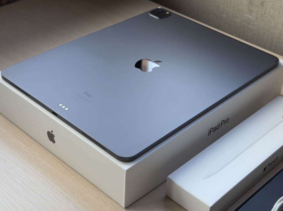 Планшет Apple iPad Pro 12.9