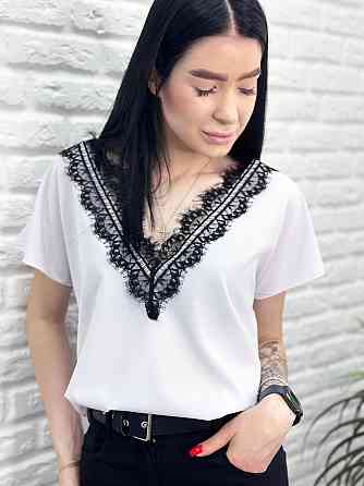 Жіноча блузка з вирізом та мереживом "Brenda" оптом | Батал Білий, 50-52 Київ