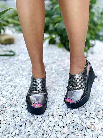 VIKTTORIO Босоніжки жіночі срібло шкіряні VIKTTORIO Амура літні відкриті / Босоніжки на танкетц Коломия