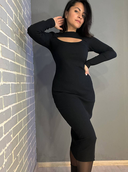 Платье женское ARBESH 3001 в рубчик вырез на груди длинное трикотажное one size черное, черный, one  Одесса - изображение 3