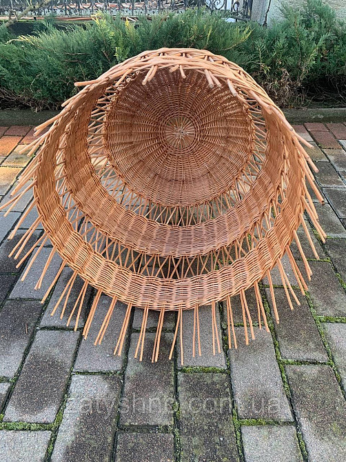 Плетені люстри з лози в кафе Київ - фото 1