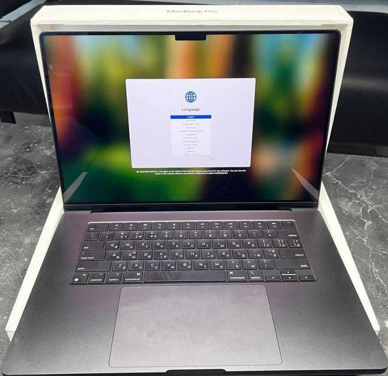 Ноутбук Apple MacBook Pro 16