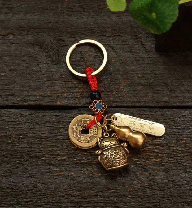 Брелок кот удачи с монетами и тыквой, металлический талисман Feng Shui для ключей Киев - изображение 2