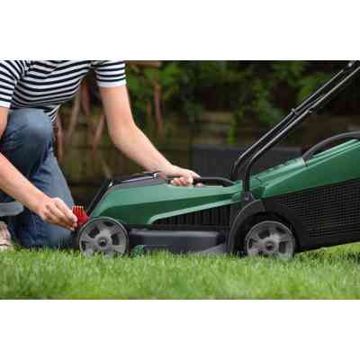 Газонокосилка Bosch CityMower 18V-32-300 18V, 4Ah, 34см, 31л, 30-60мм 9.4кг (0.600.8B9.A07) Винница