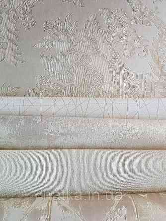 Шпалери вінілові на флізелін Sirpi Alta gamma Sempre 3 вензелі великі коричневі з золотом фон кава з молоком Київ