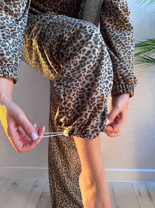 Жіночий леопардовий костюм-трійка з подвійним капюшоном двонитка Коричневий, 46/48 Одеса - фото 4