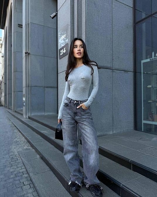 Женский базовый боди с акцентным пирсингом на груди вискоза Серый, 46/48 Одесса - изображение 7