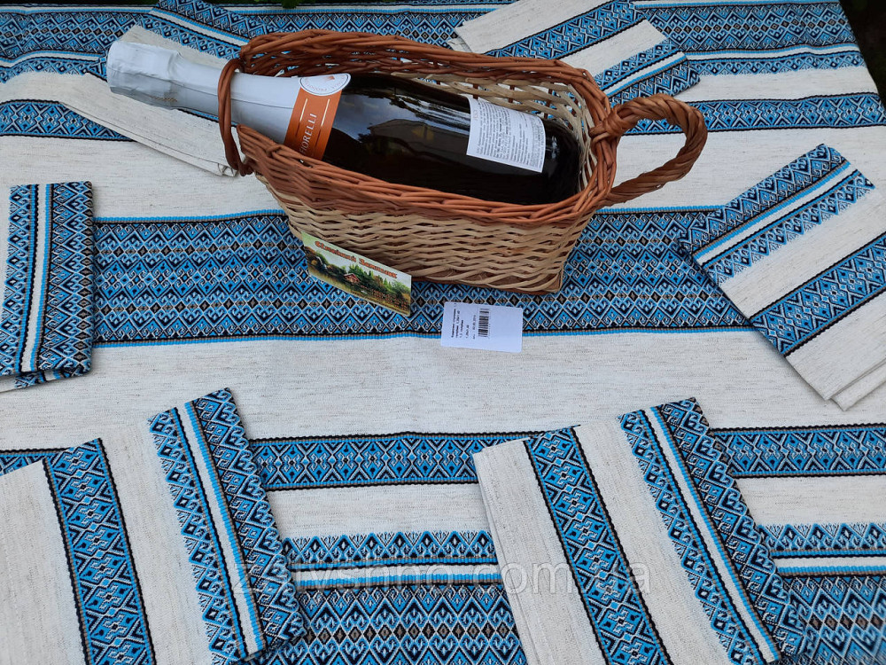 Скатерть вышитая в украинском стиле синяя Киев - изображение 9