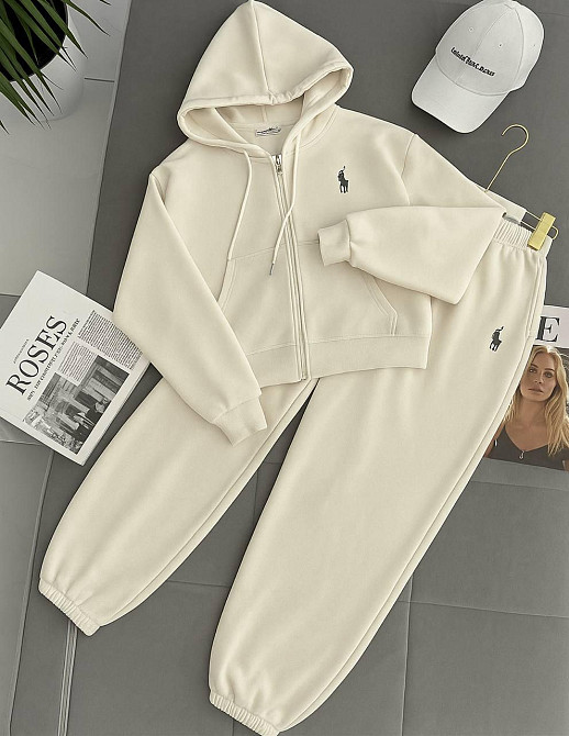 Женский теплый прогулочный костюм двойка: кофта и штаны трехнитка на флисе Бежевый, 46/48 Одесса - изображение 1