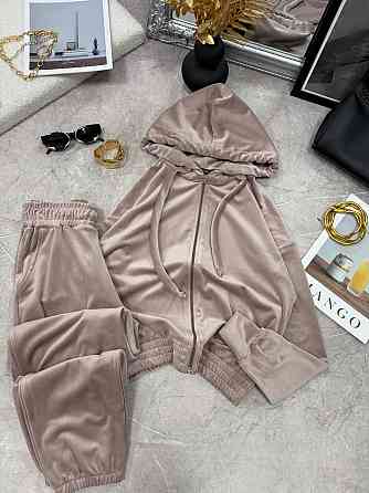 Женский повседневный велюровый костюм двойка: кофта и штаны Бежевый, 46/48 Одесса