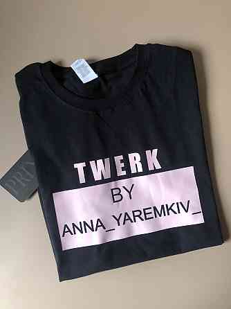 Футболка преміум Чоловіча/Жіноча з нанесенням Вашого напису на ній Чернівці