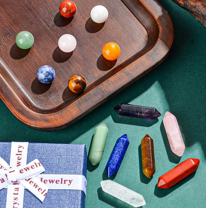 Набір натуральних кристалів 7 чакр, каміння для медитації в мішечку, шестигранне каміння та сфери -  Київ - фото 2