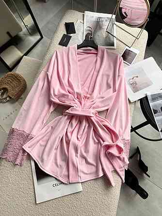 Жіночий стильний романтичний велюровий халат + мереживо Рожевий Одеса