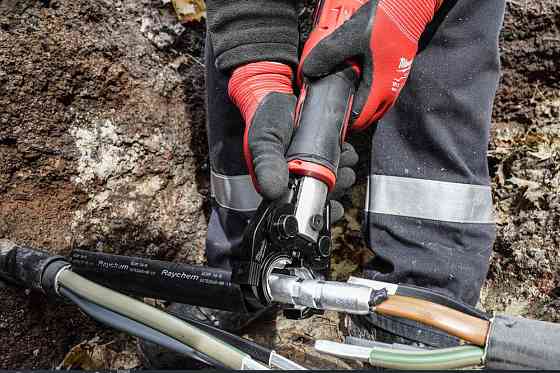 Обжимник гидравлический аккумуляторный для кабелей MILWAUKEE M18 HCCT-201C ONE-KEY Одесса