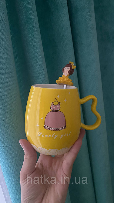 Кухоль чашка дитяча кераміка з кришкою і ложкою Olens "Принцеса" 360 мл жовтий Київ - фото 3