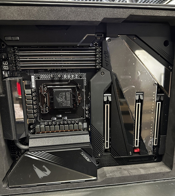 Материнська плата: Aorus Z490 Xtreme LGA 1200+ операційка. Київ - фото 5