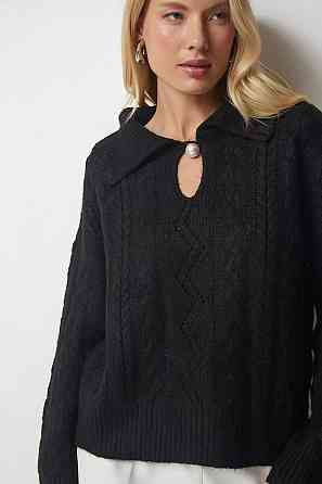 Жіночий базовий оверсайз светр з коміром та бусинкою застібкою на горловині машинна вʼязка Одеса