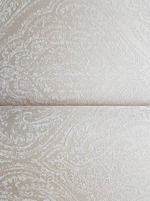 Текстильні шпалери на флізеліновій основі Cador Rasch Textil 086750 вензелі бежево-рожеві Київ - фото 3