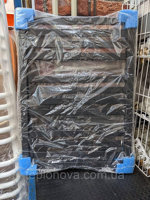 Комбинированный Полотенцесушитель Плоский Черный 710х500 Terma Marta Черновцы - изображение 2