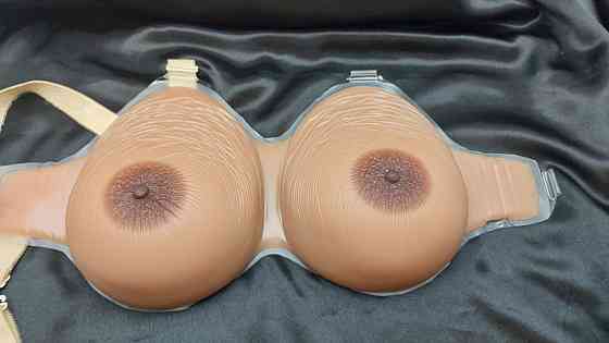 Реалістичні силіконові груди розмір 8XL /GG / 35*21*10,3см (товар вживаний) Луцк