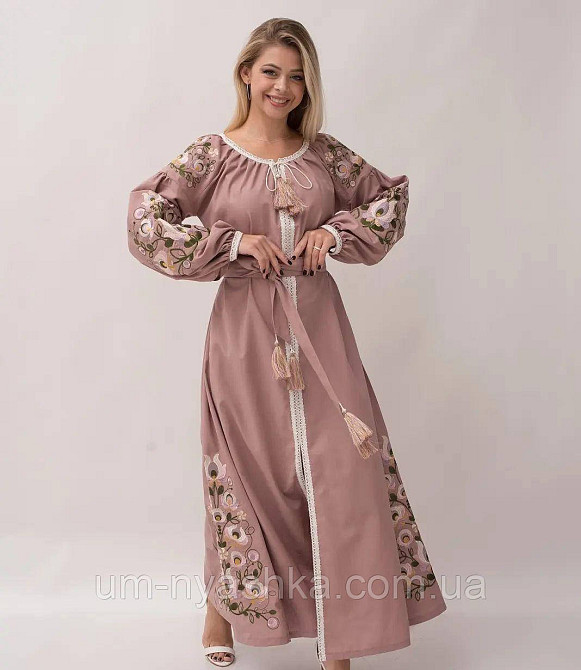 Жіноча вишита сукня на льоні Мальва Кривий Ріг - фото 1