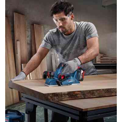 Электрорубанок Bosch GHO 185-LI, 18В, 82мм, строгание до 2.6мм, паз до 9мм (без АКБ и ЗУ) (0.601.5B5.021) Винница