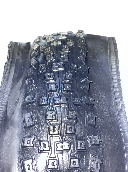 Велосипедная шина 27,5 * 2,10 -20 Мукачево - изображение 1