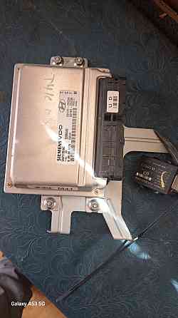 Комплект (ключ + блок иммобилайзера + блок управления двигателем) Hyundai Tucson 2.0 16V 2004–2012 Киев