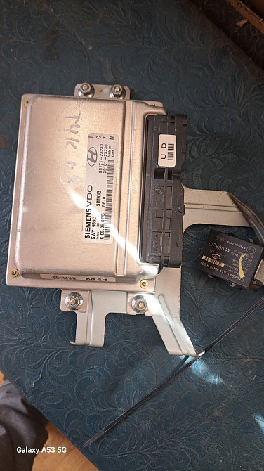 Комплект (ключ + блок іммобілайзера + блок керування двигуном) Hyundai Tucson 2.0 16V 2004–2012 Київ - фото 1