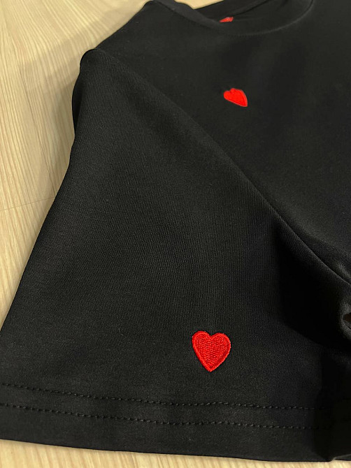 Футболка жіноча A-N 27008 базова з вишивкою сердця, чорний, one size Київ - фото 19