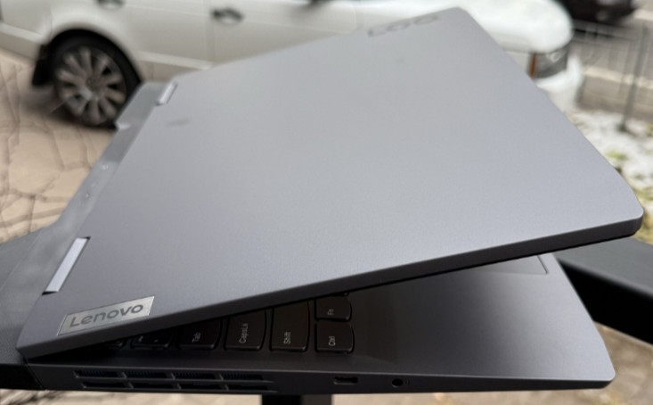 Ноутбук Ігровий Lenovo LOQ 15IRH8 Киев - изображение 2