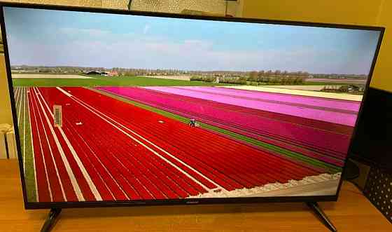 Новинка 2023 ! Телевизор Samsung 4K Smart TV 45