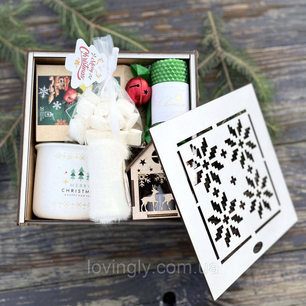 Подарочный набор на Новый год в коробке из дерева: чашка 480 мл, чай, свеча, фонарик, парварда, носки Ирпень - изображение 6