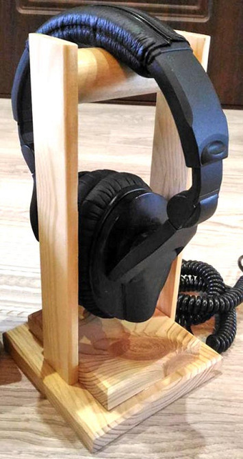 Стойка для наушников 
