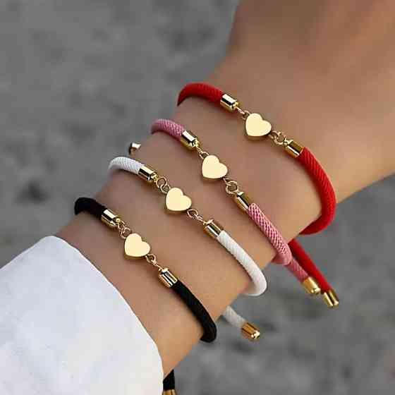 Браслет белый с золотистым сердцем – регулируемый Киев