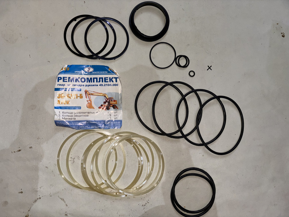 Ремкомплект гидроцилиндра рукояти 49.2108.000 ЭО-4321-Б АТЕК. Руслан. Харьков - изображение 1