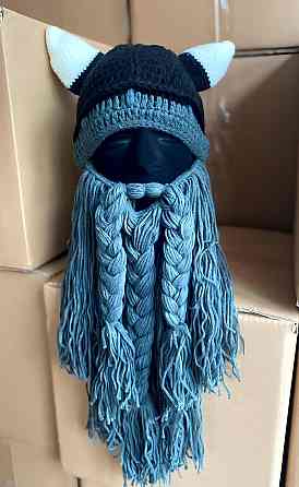 Зимова шапка вікінга RESTEQ - тепла шапка з рогами і довгою бородою, костюмна в'язана маска для свят, косплея і зимових прогулянок Київ