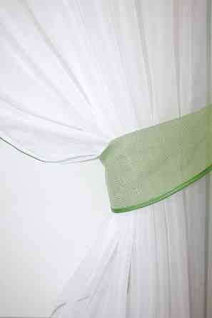 Кухонні штори VR-Textil № 091к з ламбрекеном і підв'язками салатовий з білим 280х160 см (59-619) Київ