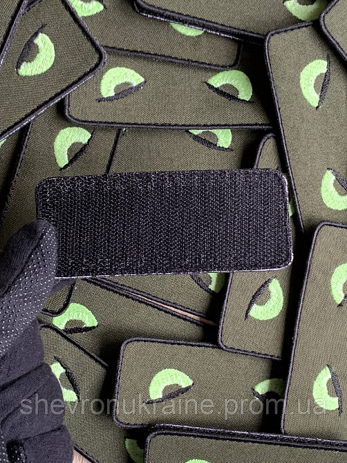 Печатный шеврон что светиться ЗЕЛЕНЫЕ ЗЛЫЕ ГЛАЗА (Форма прамоугольная. На липучке) Размер 4x10см Киев - изображение 6