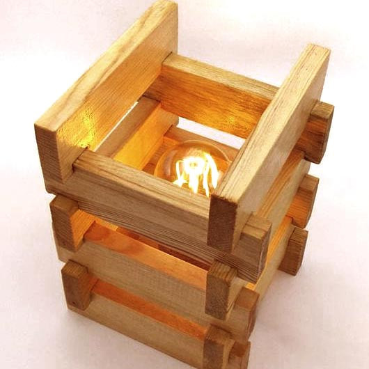 Светильник настольный 