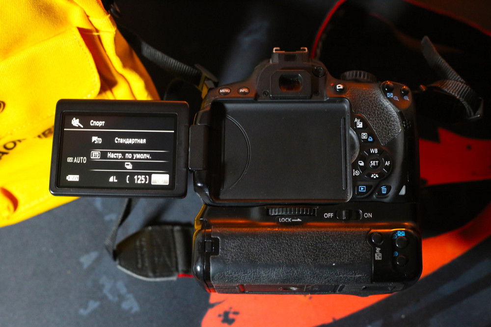 Профессиональный фотоаппарат Canon EOS 650D Зеркалка.Комплект. Б\У Киев - изображение 7