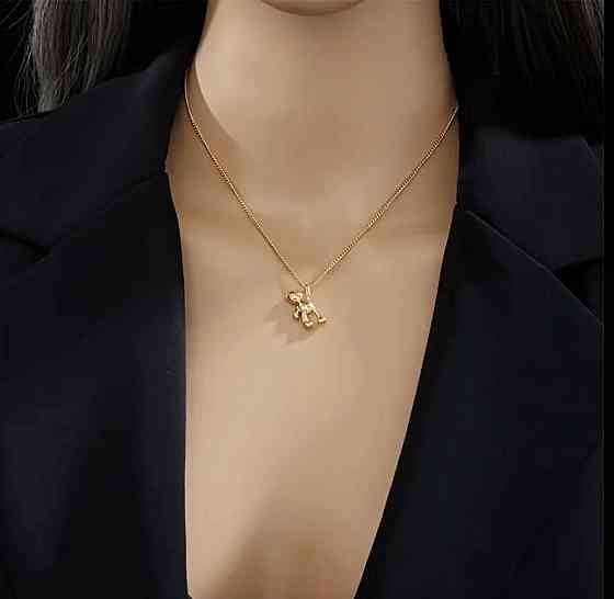 Підвіска ведмедик на ланцюжку – мінімалістична прикраса Київ