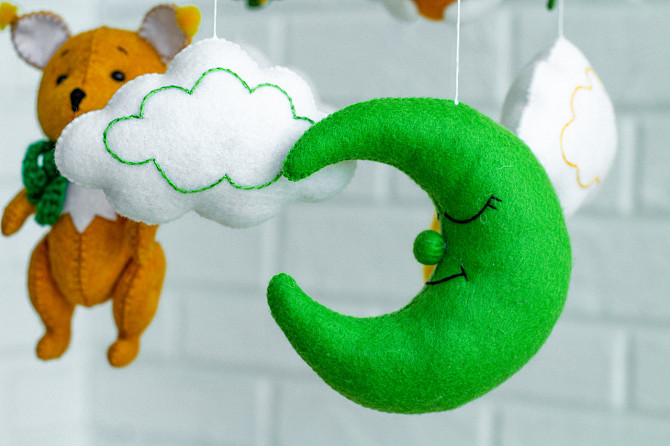 Мобиль на кроватку для младенцев WoollyFox 