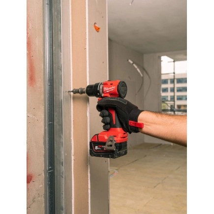 Дрель-шуруповерт аккумуляторная ударная бесщеточная Milwaukee M18 BLPDRC-402C 18 В, 60,5 Н·м, 2 АКБ 4 А·ч Киев - изображение 6