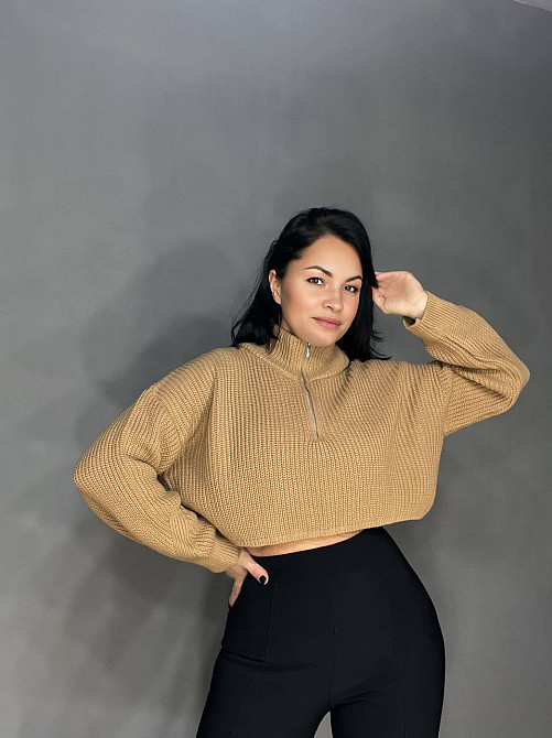 Свитер женский 6752 короткий широкий оверсайз молния на воротнике, карамель, one size Киев - изображение 11