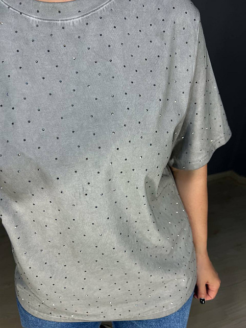 Футболка жіноча A-N 2668 варена тай дай оверсайз з камінцями сіра , сірий, one size Київ - фото 3