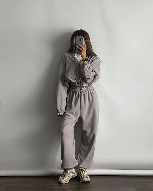 Женский теплый прогулочный костюм двойка: кофта и штаны микрофлис Серый Одесса - изображение 1