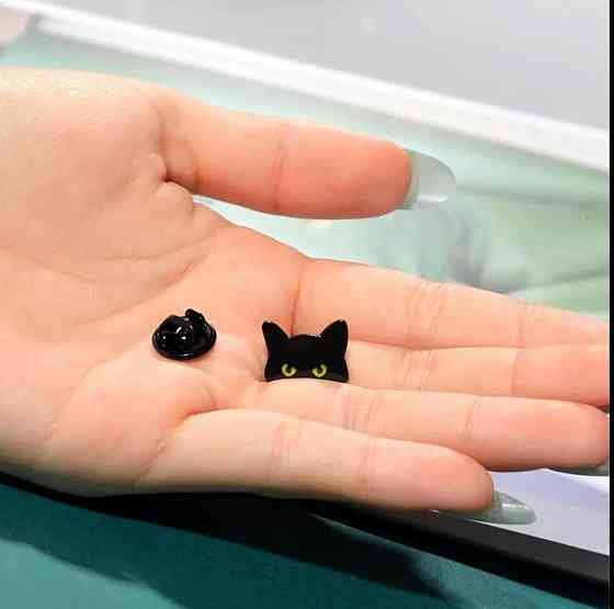 Брошь Чёрный Кот – металлический значок-брошь Киев